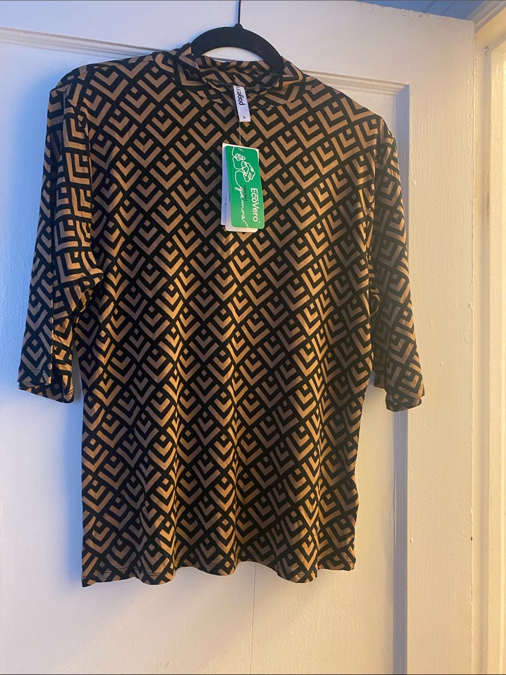 Cove Geometric Crewneck Top - Brown & Black